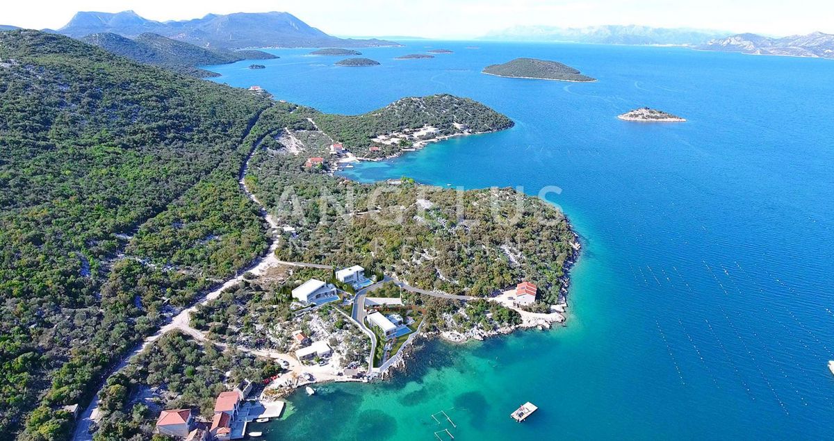 Hrvaška, Pelješac, Brijesta - gradbeno zemljišče ob morju, 4.124 m2