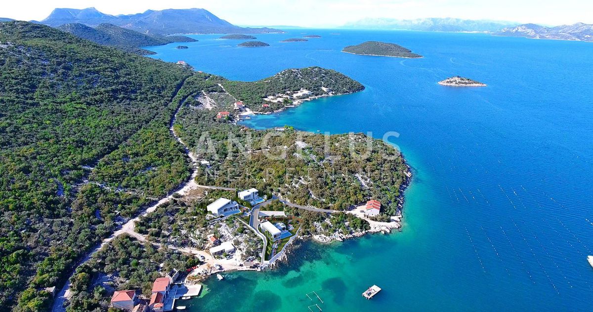 Hrvaška, Pelješac, Brijesta - gradbeno zemljišče ob morju, 4.124 m2