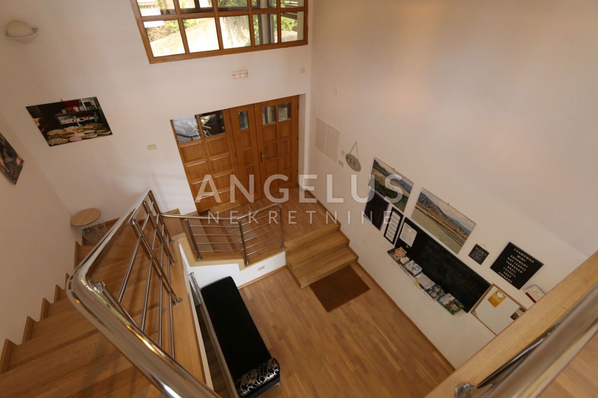 Zagreb, Trsje - Vila s čudovitim pogledom na mesto, 415m2