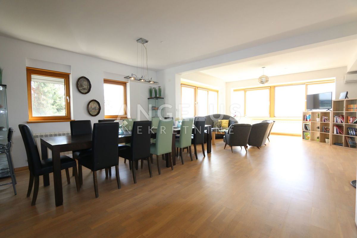 Zagreb, Trsje - Vila s čudovitim pogledom na mesto, 415m2