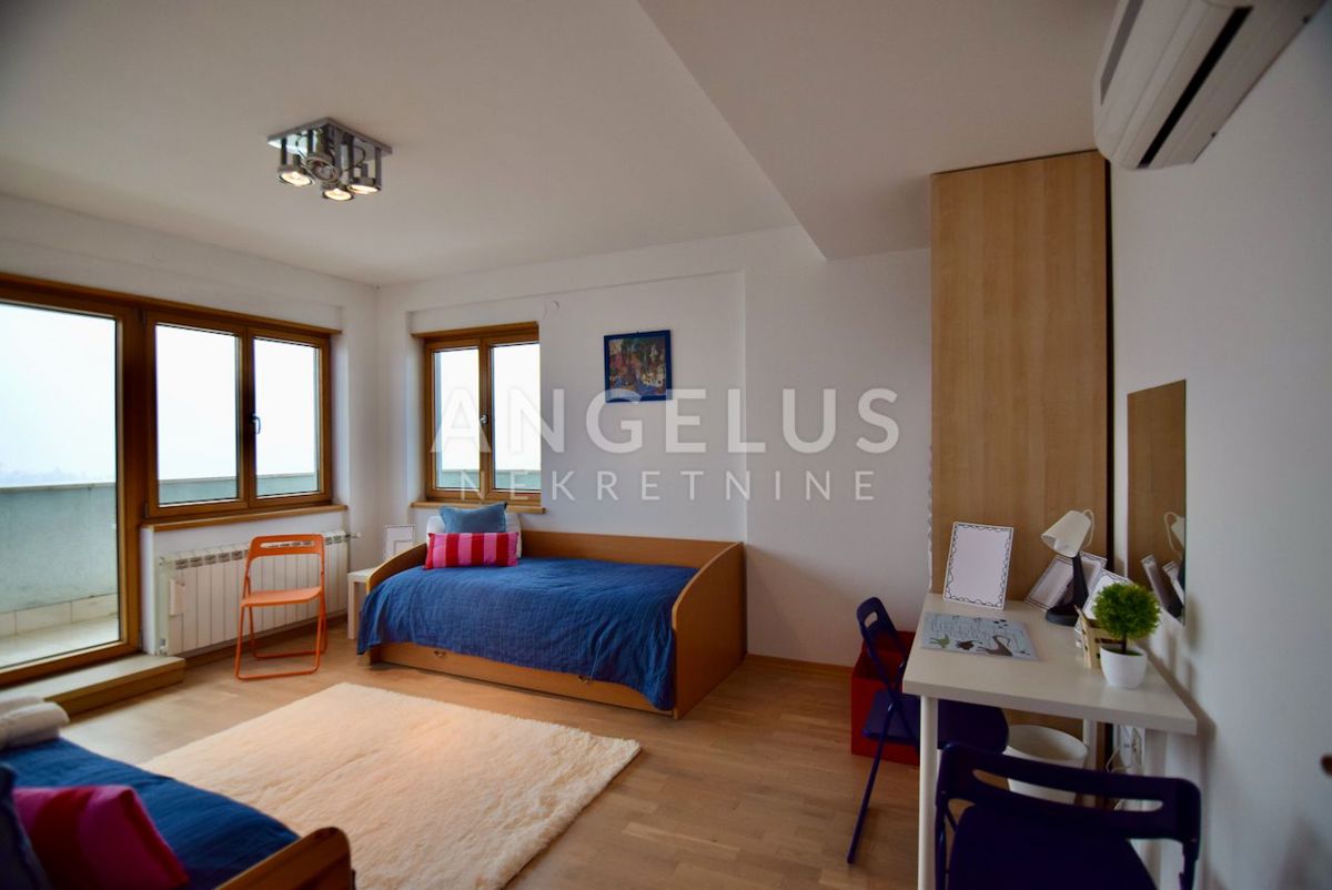 Zagreb, Trsje - Vila s čudovitim pogledom na mesto, 415m2