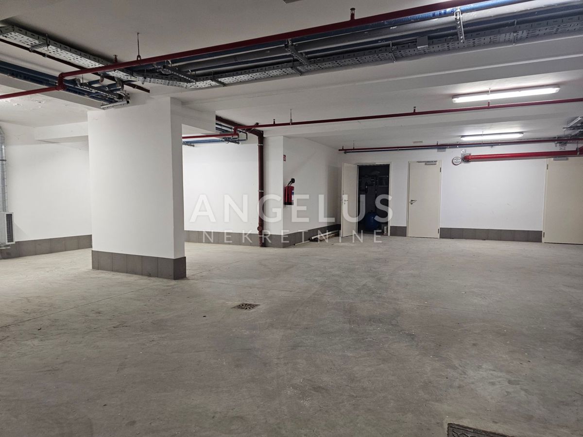 Hrvaška, Kaštel Štafilić - Luksuzni hotel**** z restavracijo in bazenom, NAPRODAJ