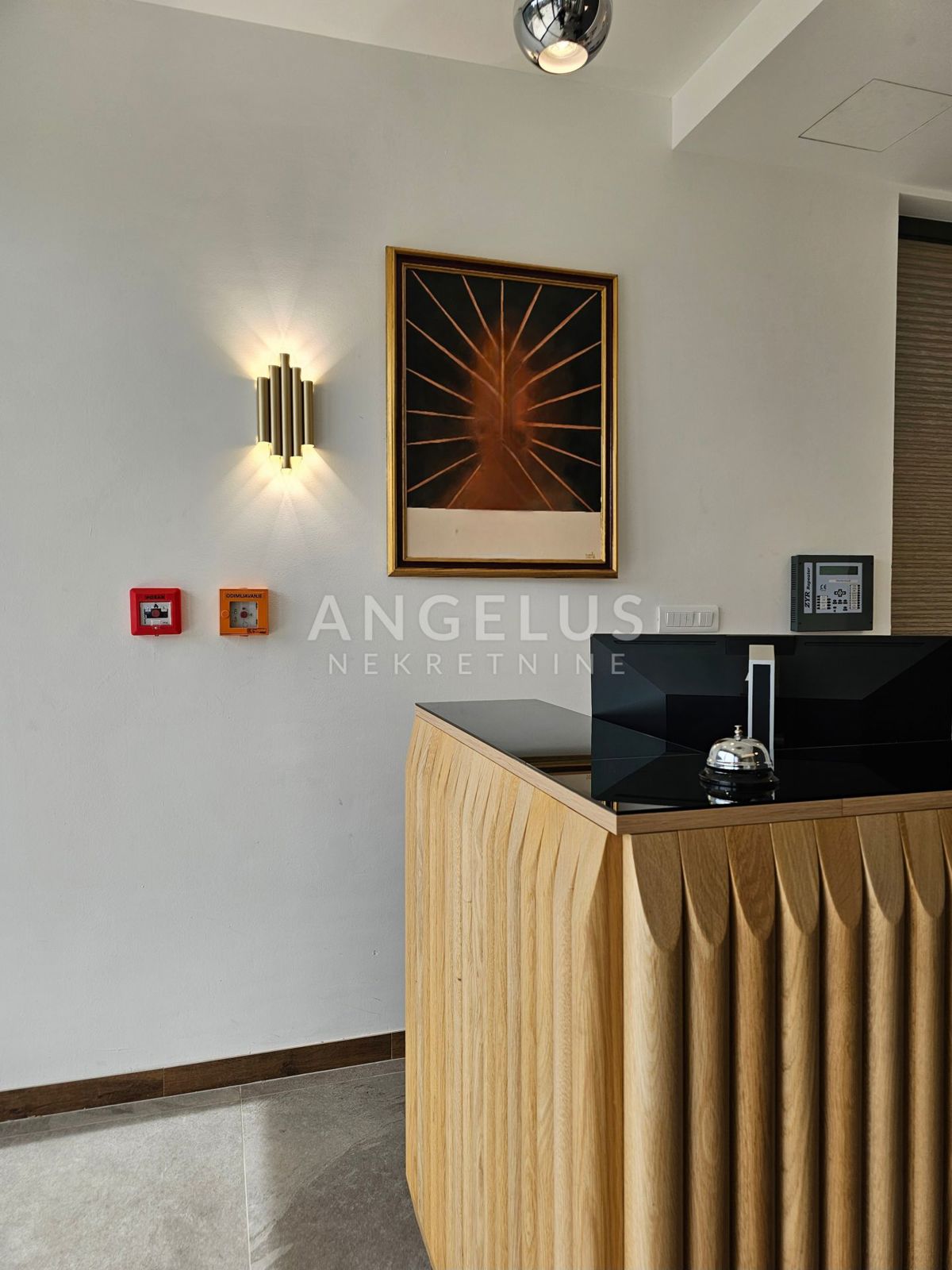 Hrvaška, Kaštel Štafilić - Luksuzni hotel**** z restavracijo in bazenom, NAPRODAJ