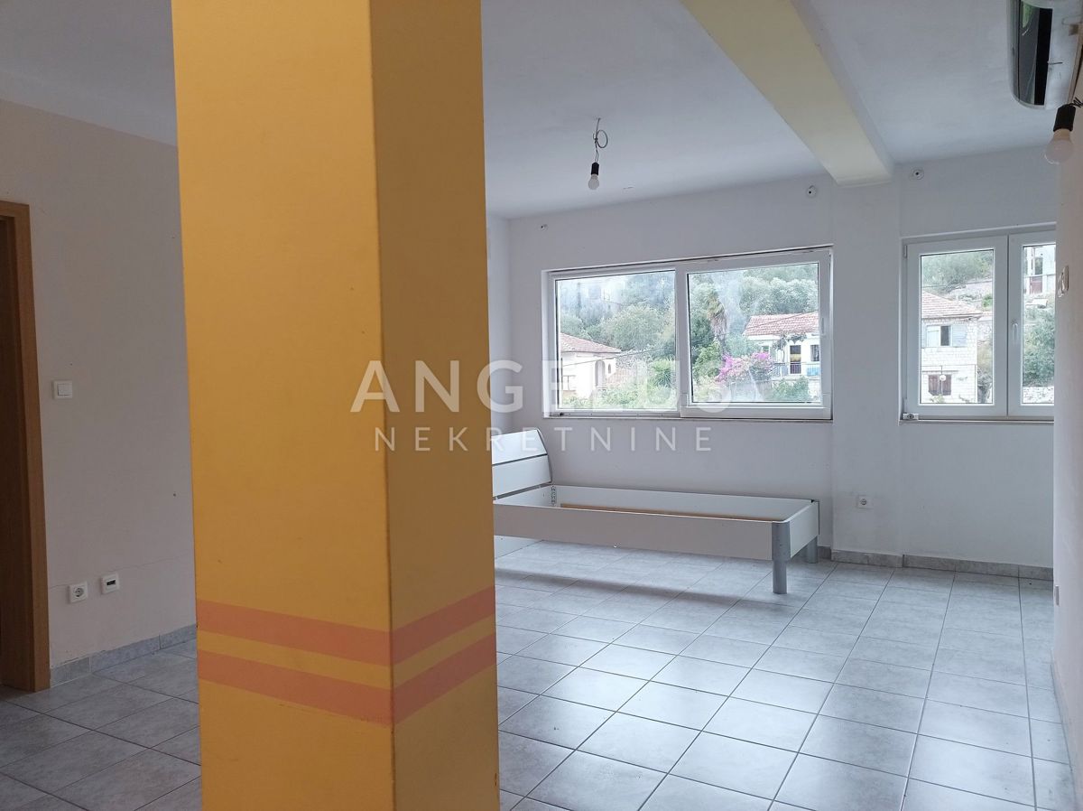 Šolta, Maslinica - enosobno stanovanje v središču Maslinice, 43 m2 PRODAJA