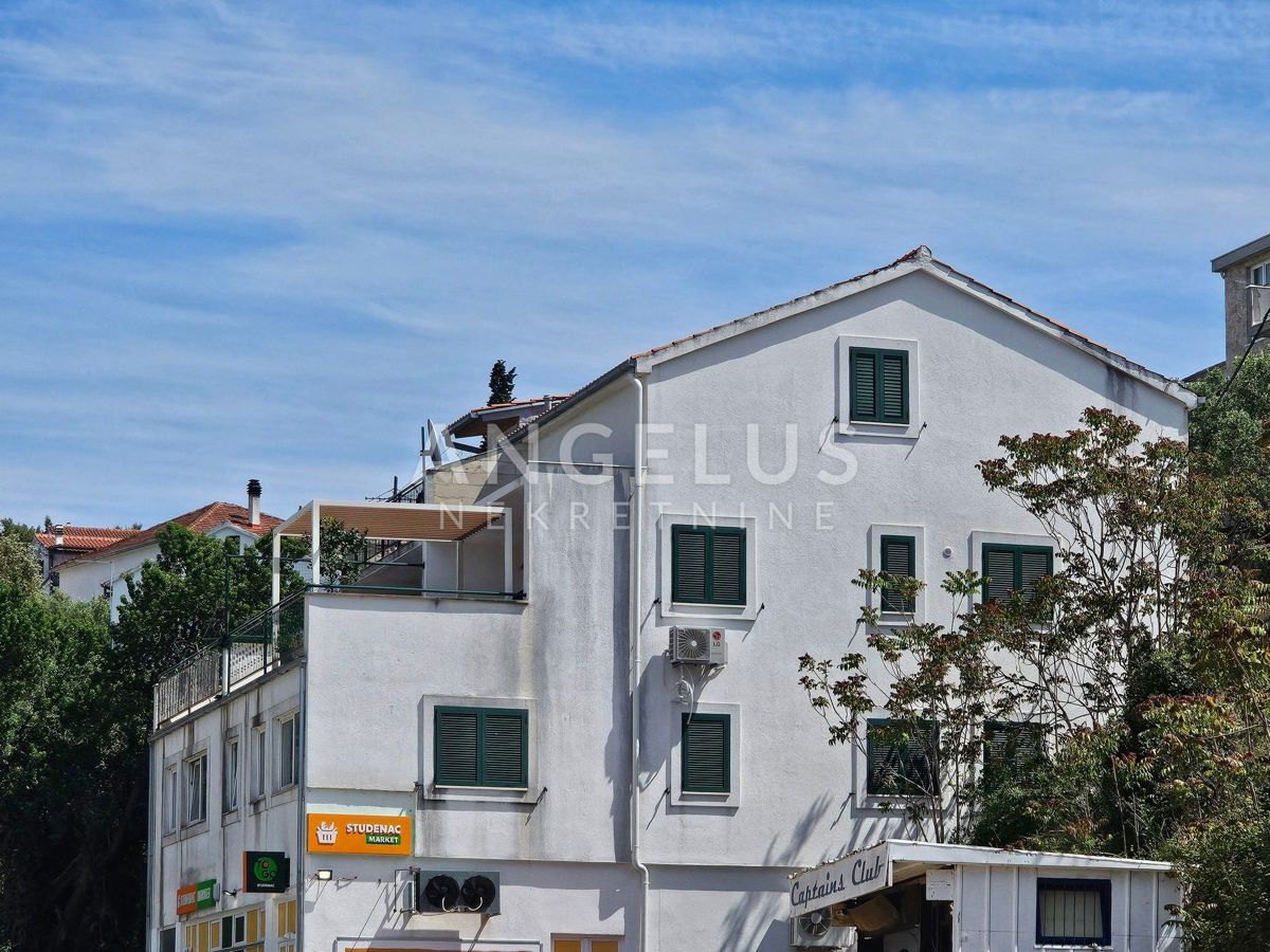 Šolta, Maslinica - enosobno stanovanje v središču Maslinice, 43 m2 PRODAJA