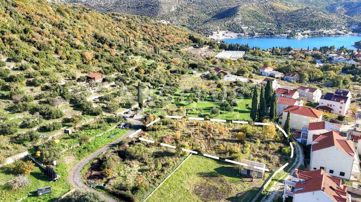 Hrvaška, Dubrovnik, Zaton – gradbeno zemljišče 2.160 m² v neposredni bližini glavne ceste