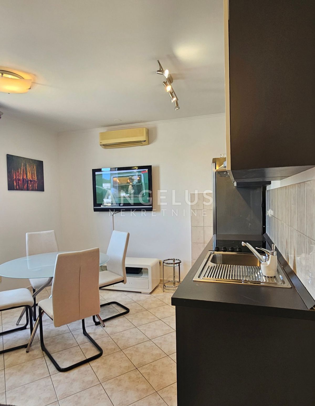 Split, Pazdigrad - enosobno stanovanje NAPRODAJ