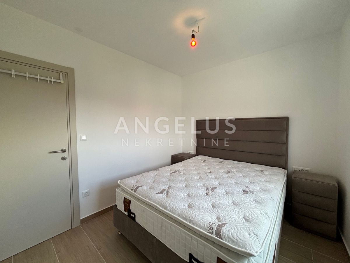 Hrvaška, Kaštel Štafilić - Dvosobno stanovanje s parkirnim mestom, PRODAMO