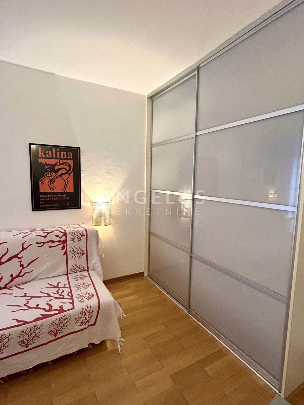 Kvarner, Ičići - apartma s pogledom na morje, 80m2, prodamo!