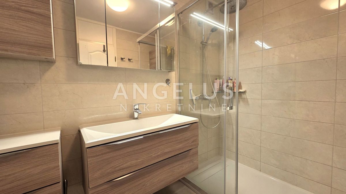 Kvarner, Ičići - apartma s pogledom na morje, 80m2, prodamo!