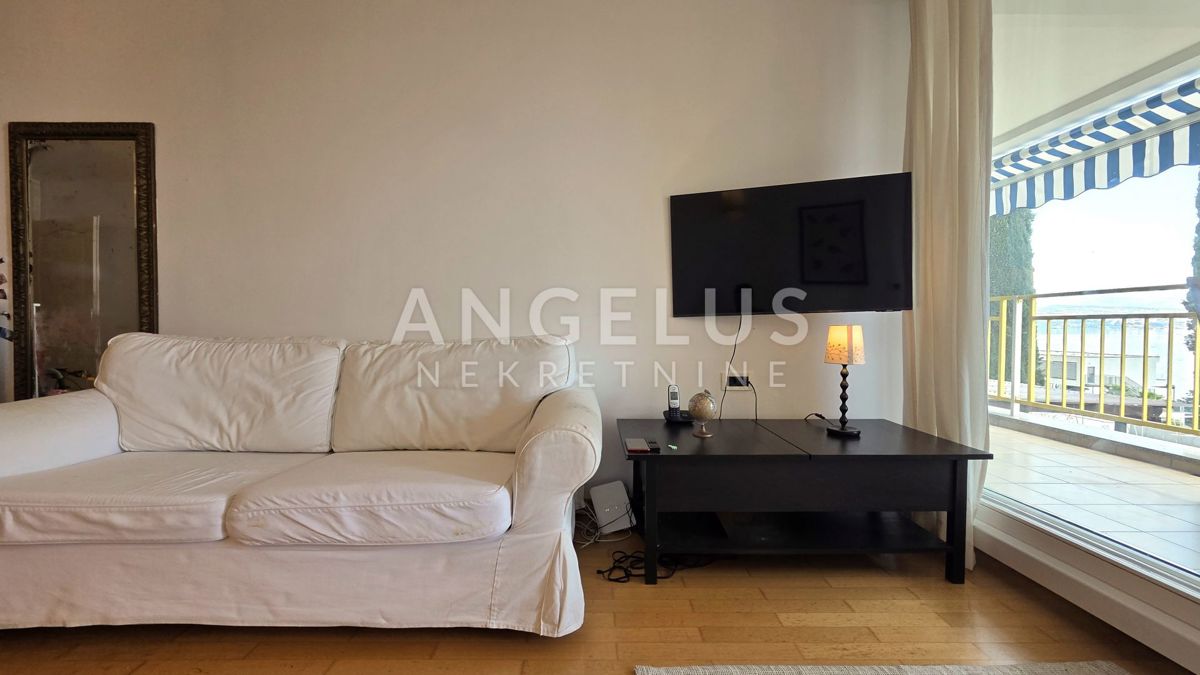 Kvarner, Ičići - apartma s pogledom na morje, 80m2, prodamo!