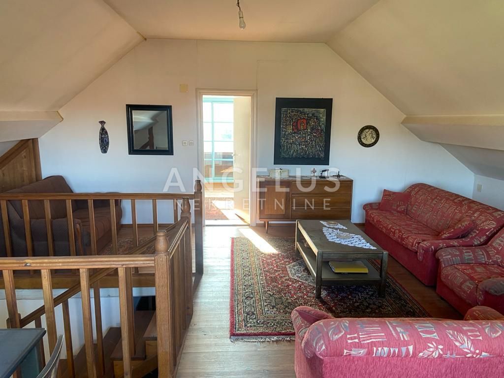 Slunj, Barilovići - Avtohtona posest s hrastovimi hišami, 2500m2
