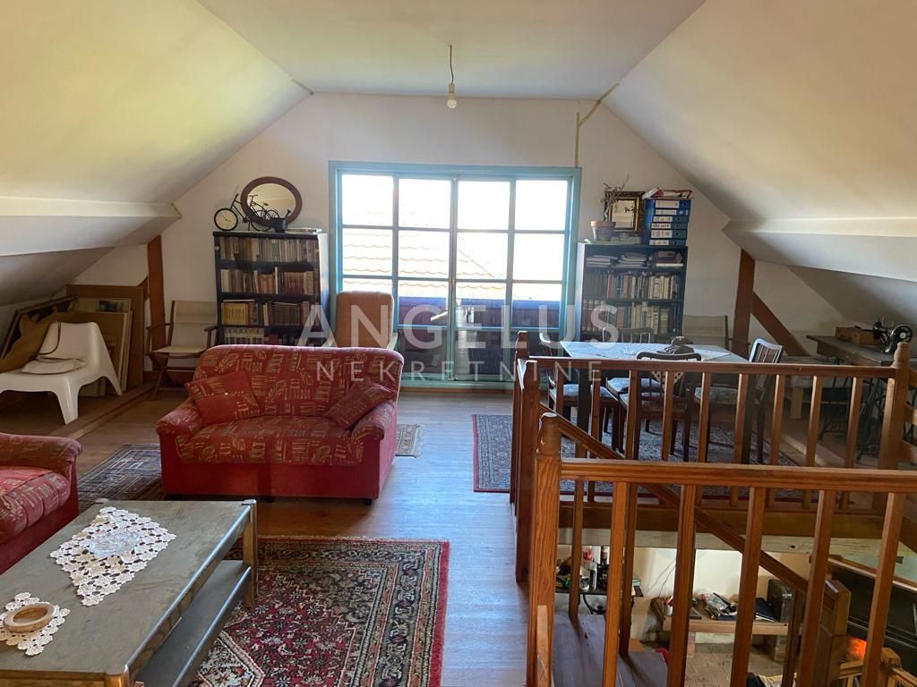 Slunj, Barilovići - Avtohtona posest s hrastovimi hišami, 2500m2
