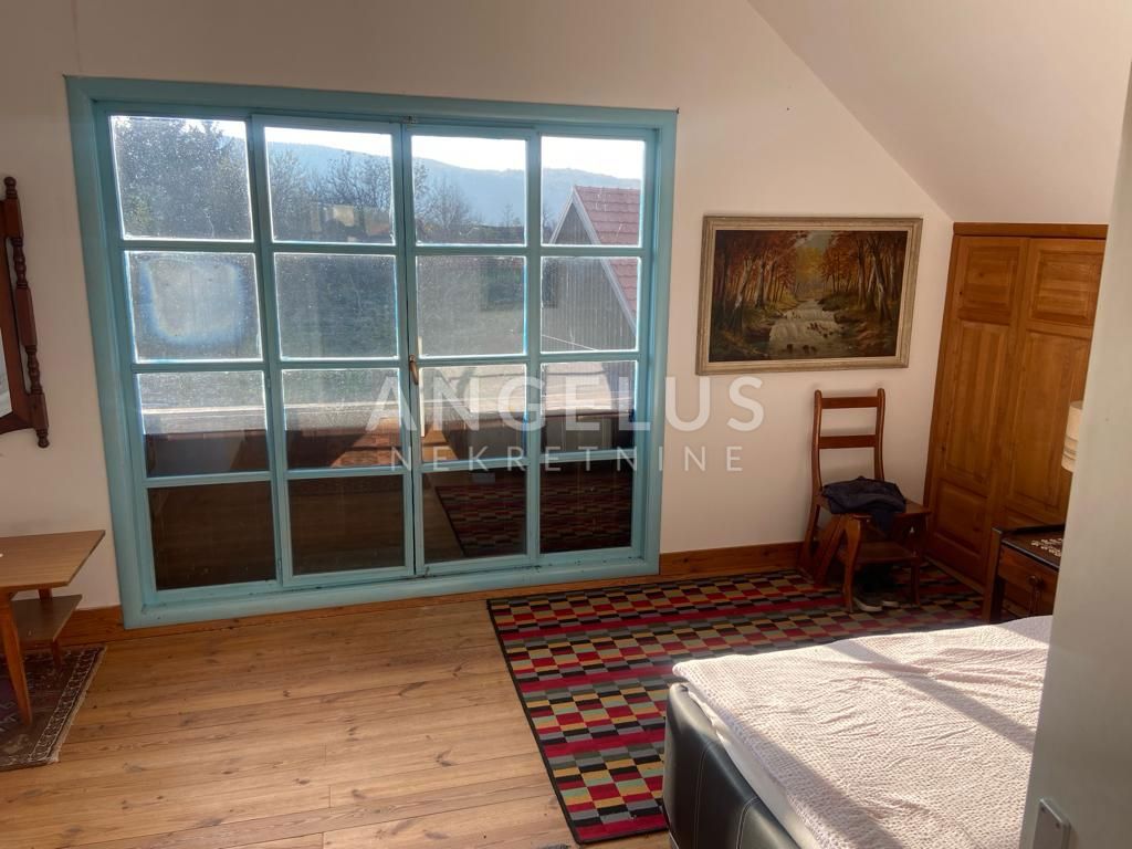Slunj, Barilovići - Avtohtona posest s hrastovimi hišami, 2500m2