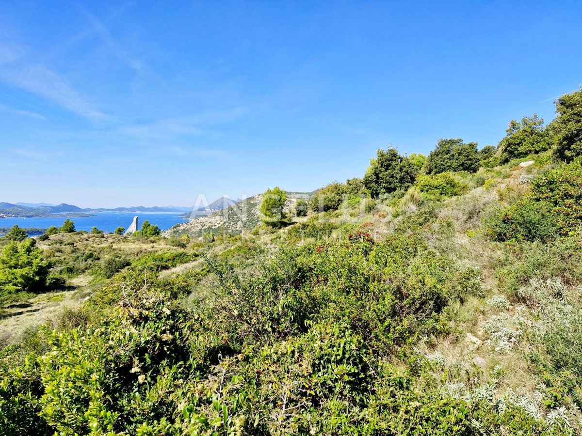 Hrvaška, Dubrovnik, Nuncijata - atraktivno gradbeno zemljišče, 400 m2