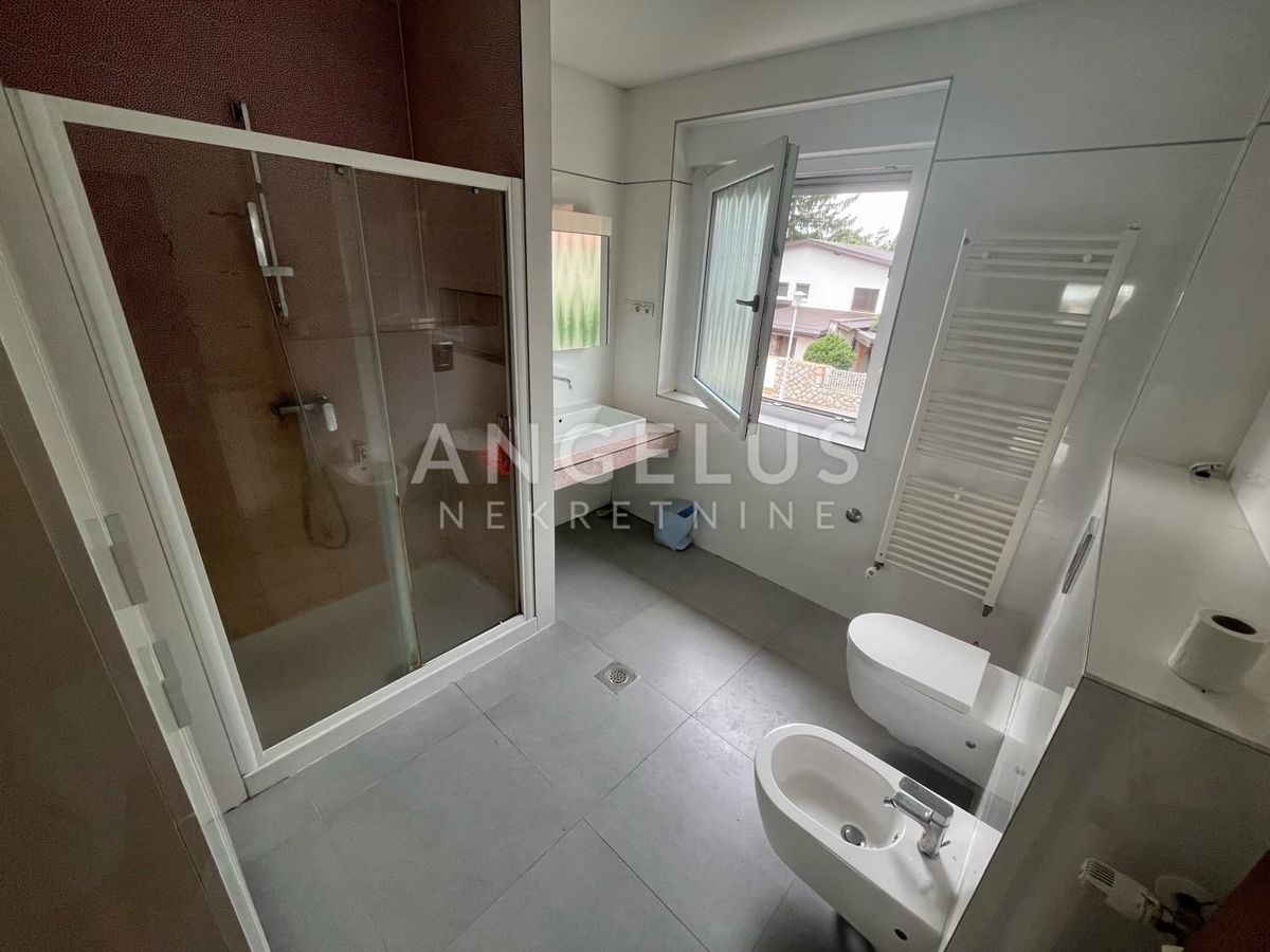 Hiša Britanac, Gornji Grad - Medveščak, 410m2