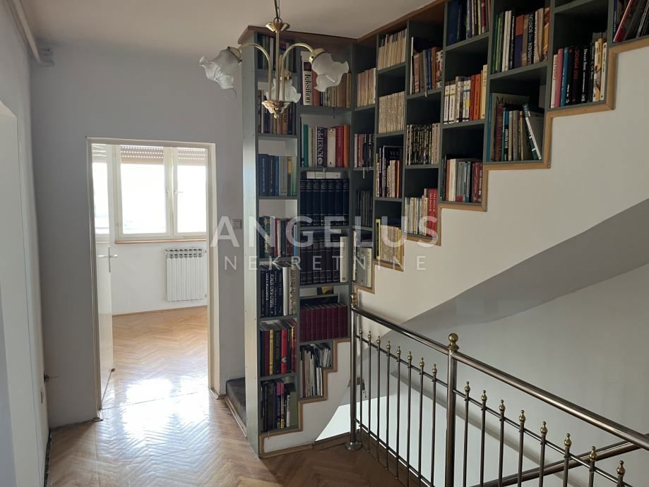 Hiša Britanac, Gornji Grad - Medveščak, 410m2