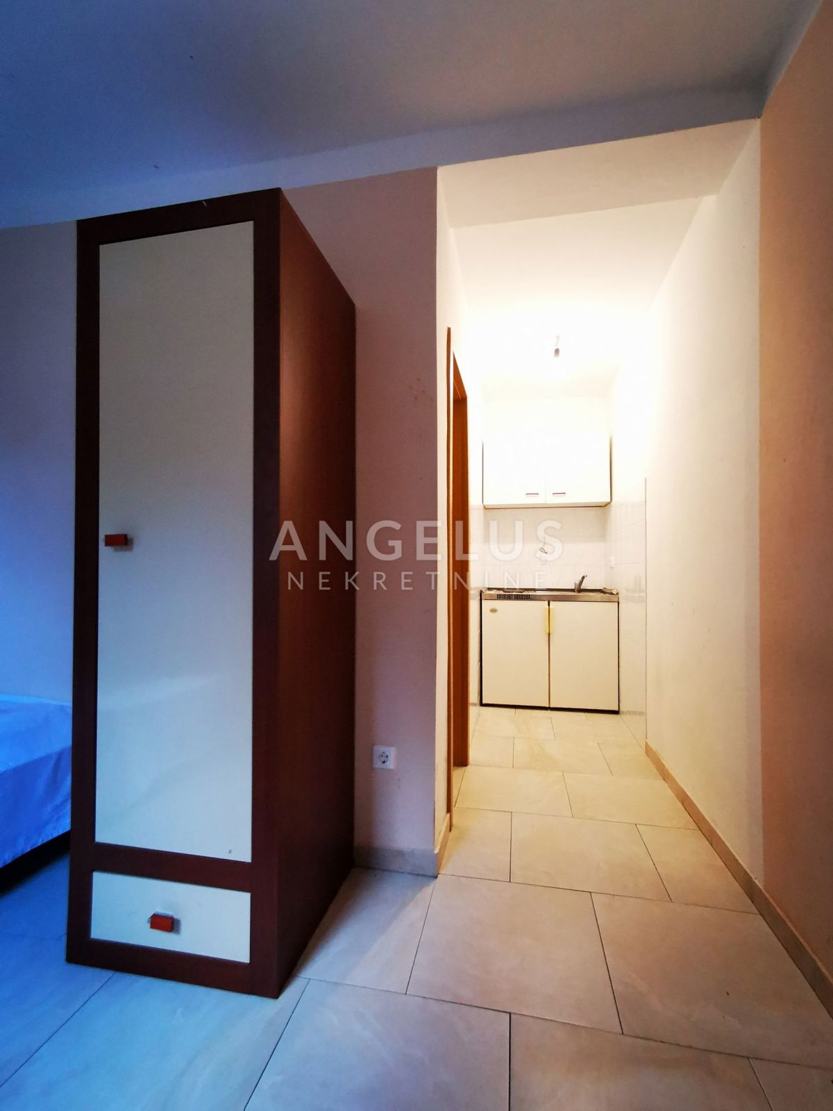 Šolta, Maslinica - garsonjera v centru Maslinice, 17 m2 PRODAJA