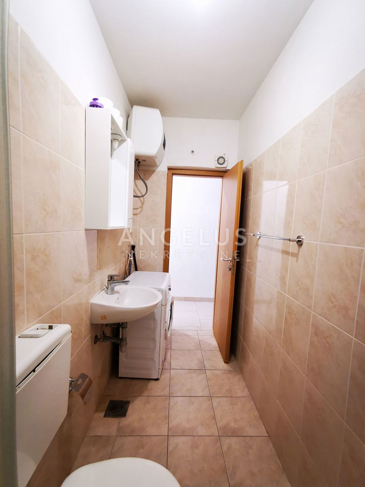 Šolta, Maslinica - garsonjera v centru Maslinice, 17 m2 PRODAJA