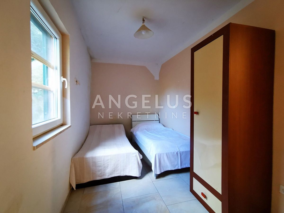 Šolta, Maslinica - garsonjera v centru Maslinice, 17 m2 PRODAJA