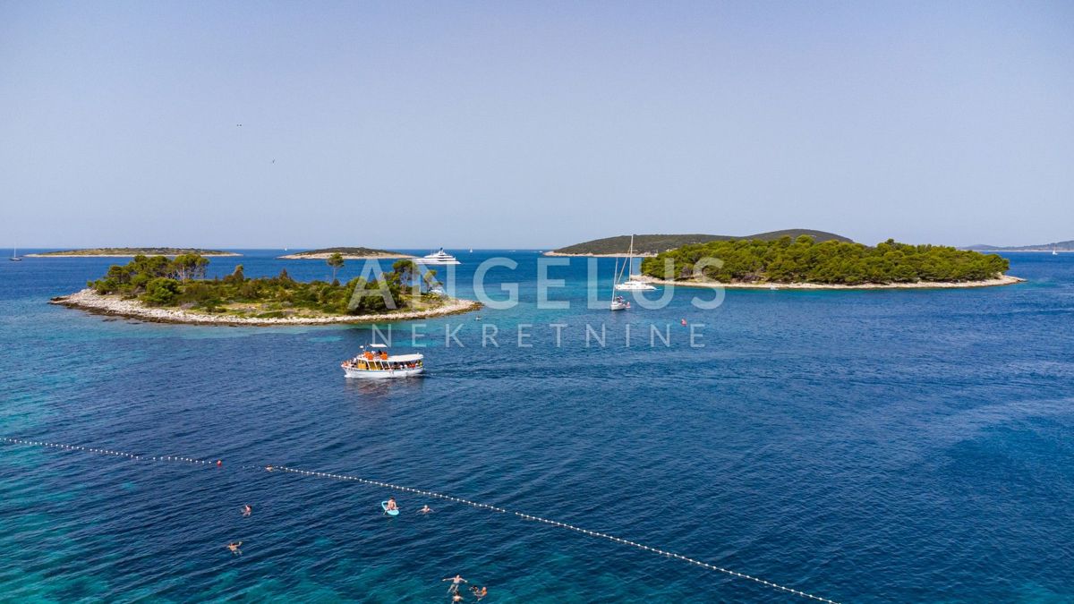 Šolta, Maslinica - garsonjera v centru Maslinice, 17 m2 PRODAJA