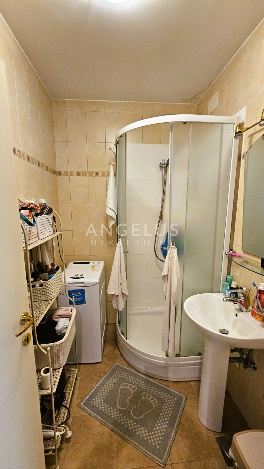 Split, Varoš - enosobno stanovanje s parkirnim mestom NAPRODAJ