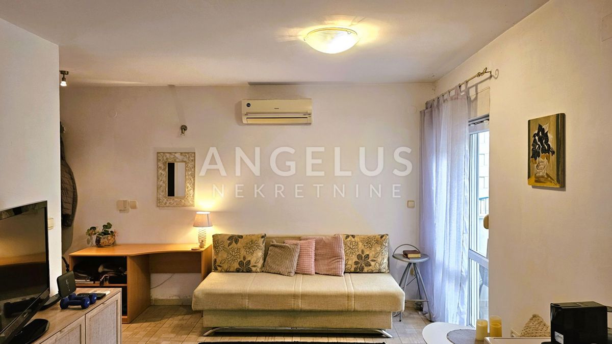 Split, Varoš - enosobno stanovanje s parkirnim mestom NAPRODAJ