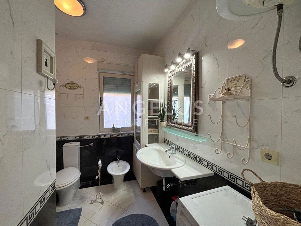 Hrvaška, Split, Meje - Dvosobno stanovanje na atraktivni lokaciji z garažo in pogledom na morje, 92 m2, PRODAMO