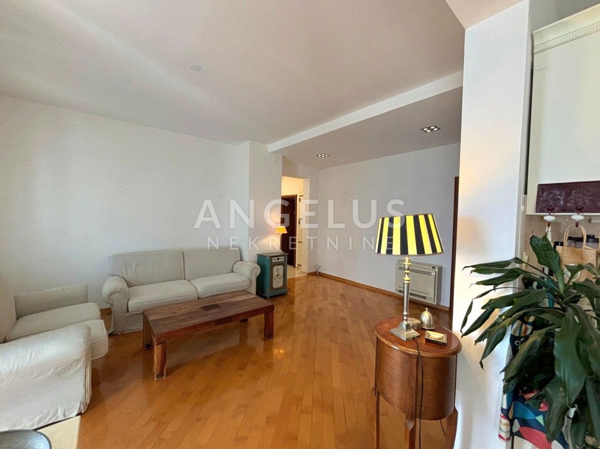 Hrvaška, Split, Meje - Dvosobno stanovanje na atraktivni lokaciji z garažo in pogledom na morje, 92 m2, PRODAMO