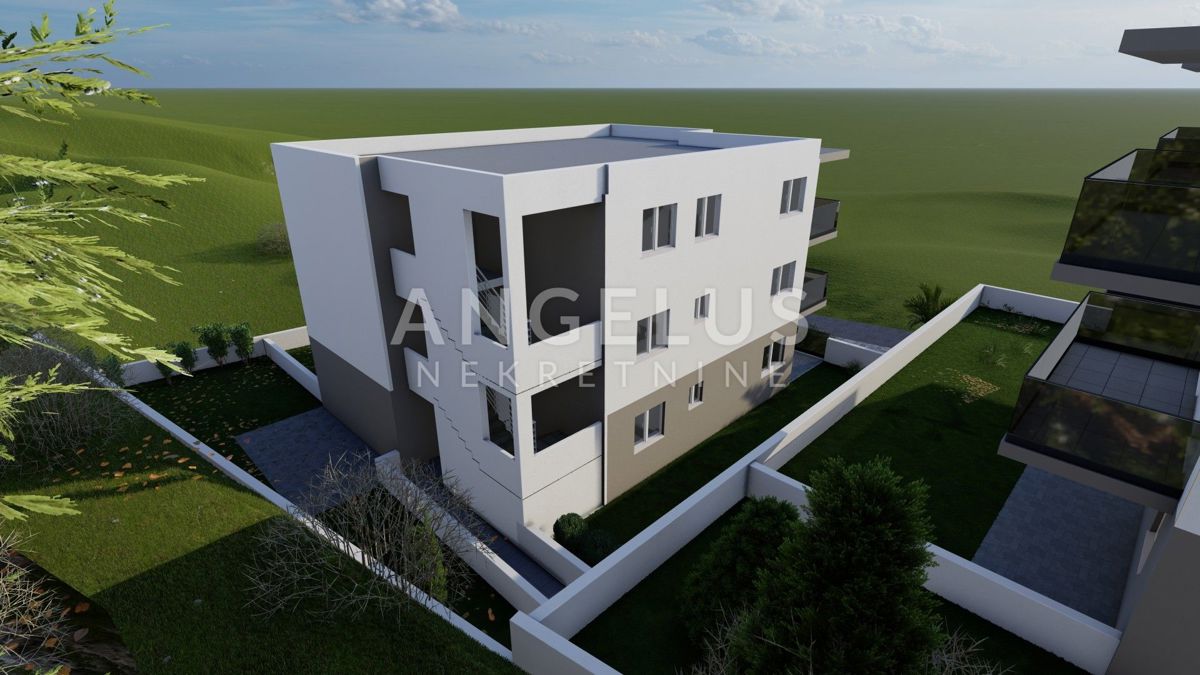 Strožanac, Podstrana - novogradnja, enosobno stanovanje, parkirišče PRODAMO