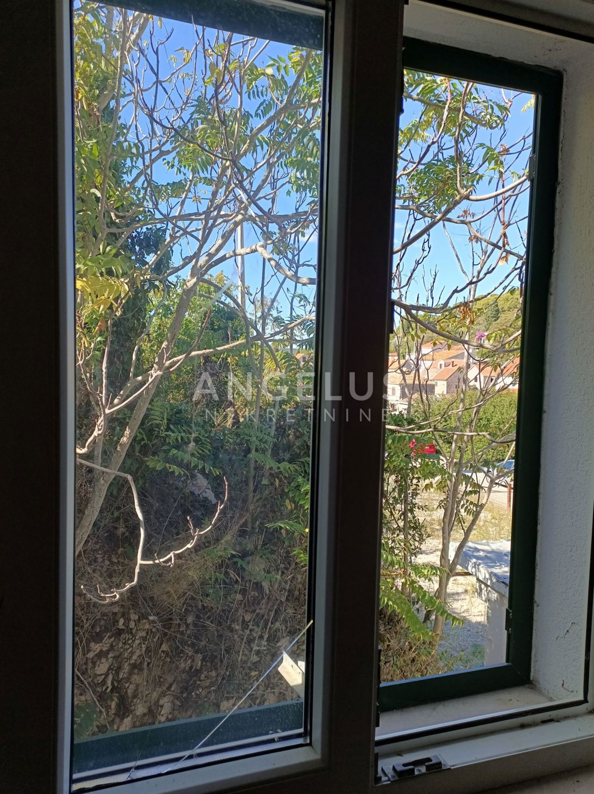 Šolta, Maslinica - garsonjera v centru Maslinice, 30 m2 PRODAJA