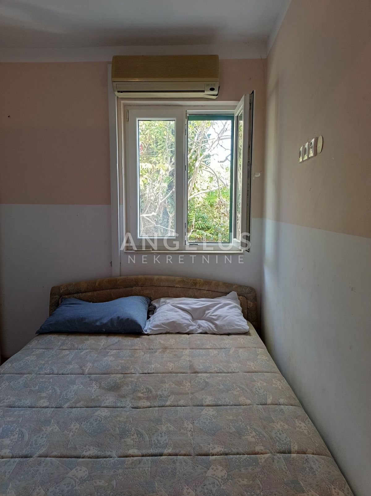 Šolta, Maslinica - garsonjera v centru Maslinice, 30 m2 PRODAJA