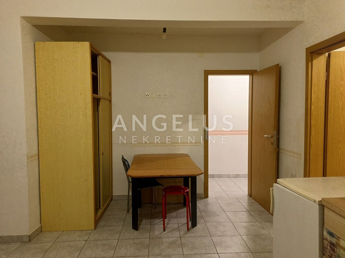 Šolta, Maslinica - garsonjera v centru Maslinice, 30 m2 PRODAJA