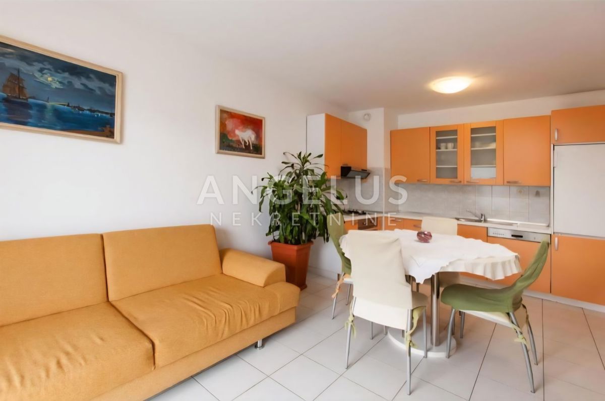 Split, Žnjan - trosobno stanovanje naprodaj