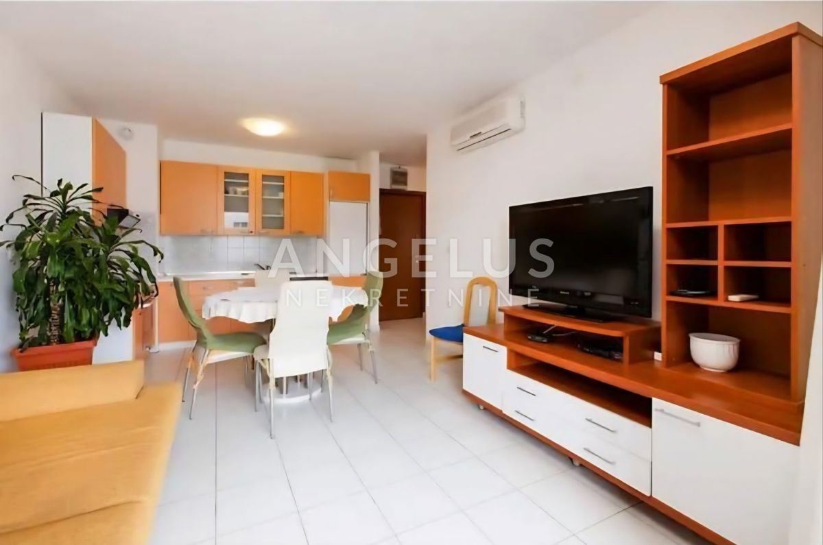 Split, Žnjan - trosobno stanovanje naprodaj