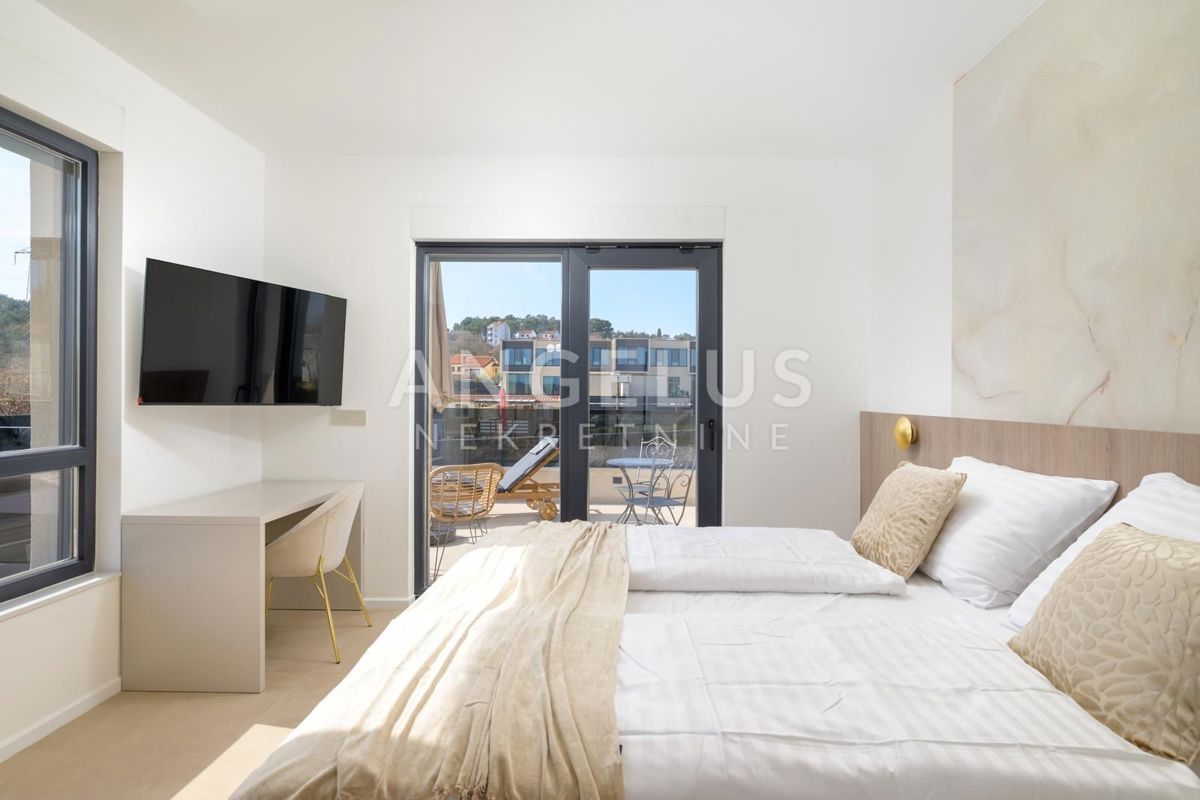 Istra, Rovinj - moderna vila z bazenom, 210m2, naprodaj!