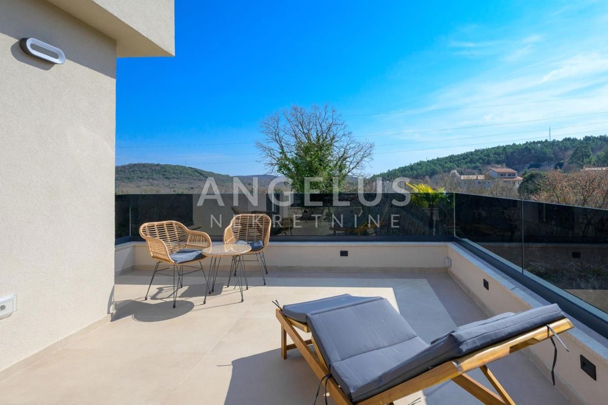 Istra, Rovinj - moderna vila z bazenom, 210m2, naprodaj!