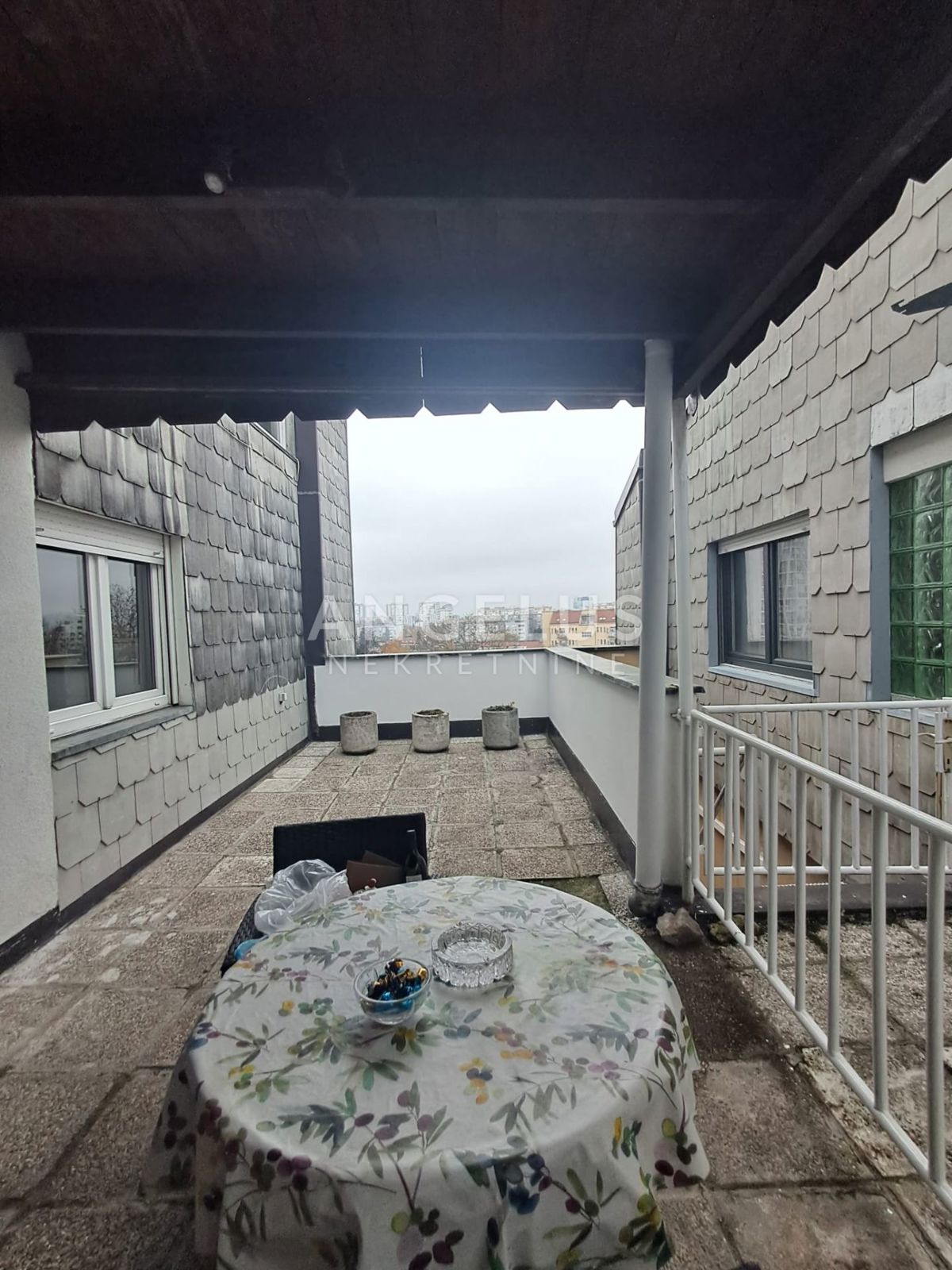 Stanovanje Cvjetno naselje, Trnje, 120m2