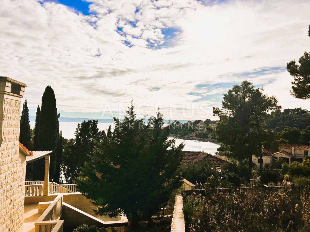 Brač, Sumartin - grad.zeml. s pogledom na morje, PRODAJA