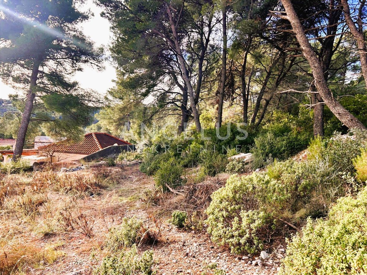 Brač, Sumartin - grad.zeml. s pogledom na morje, PRODAJA