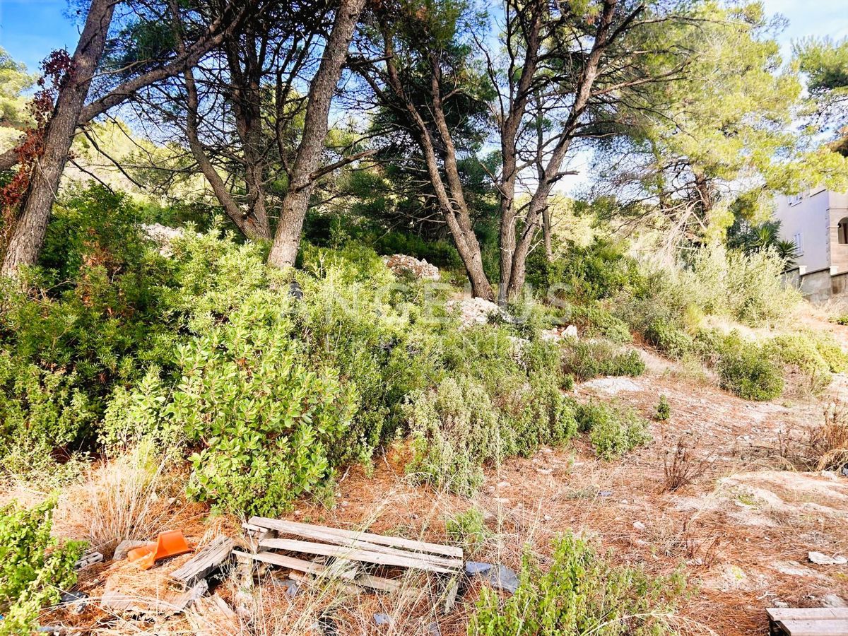 Brač, Sumartin - grad.zeml. s pogledom na morje, PRODAJA