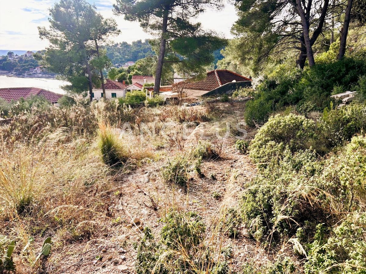Brač, Sumartin - grad.zeml. s pogledom na morje, PRODAJA