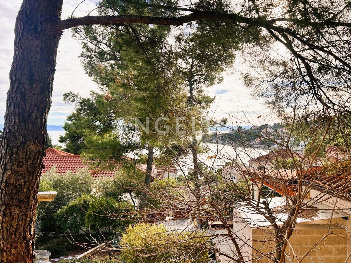 Brač, Sumartin - grad.zeml. s pogledom na morje, PRODAJA