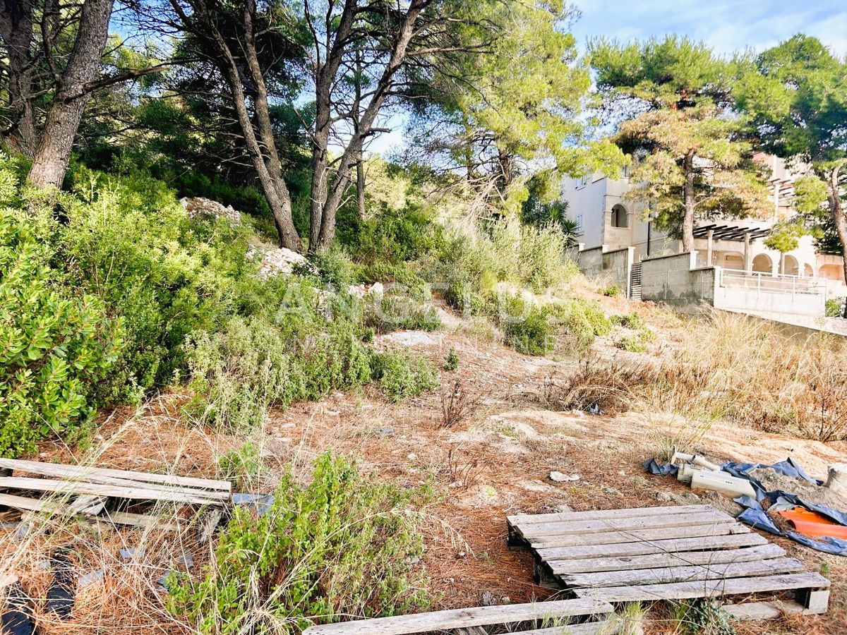 Brač, Sumartin - grad.zeml. s pogledom na morje, PRODAJA