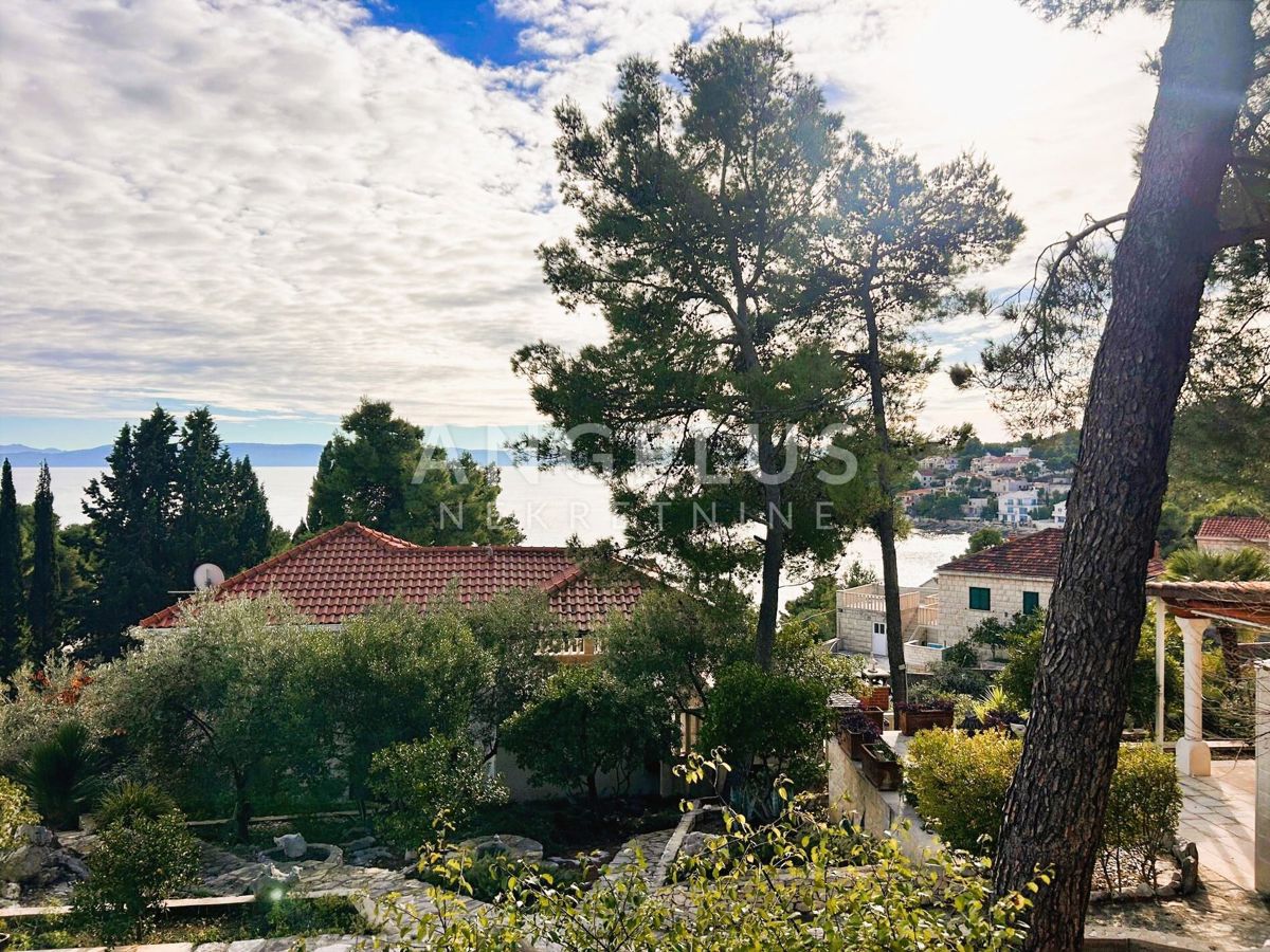 Brač, Sumartin - grad.zeml. s pogledom na morje, PRODAJA