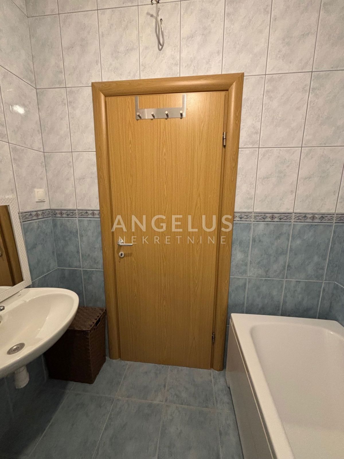 Hrvaška, Solin - Odlično trisobno stanovanje na mirni lokaciji, 110 m2, PRODAMO