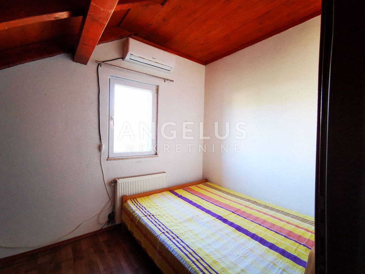 Šolta, Maslinica - hiša blizu morja in plaže, PRODAJA