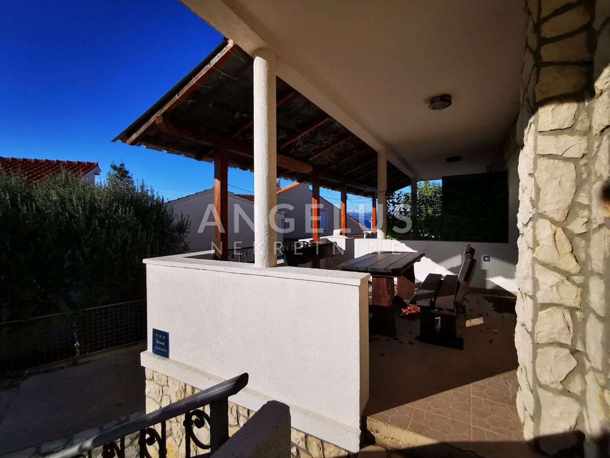 Šolta, Maslinica - hiša blizu morja in plaže, PRODAJA