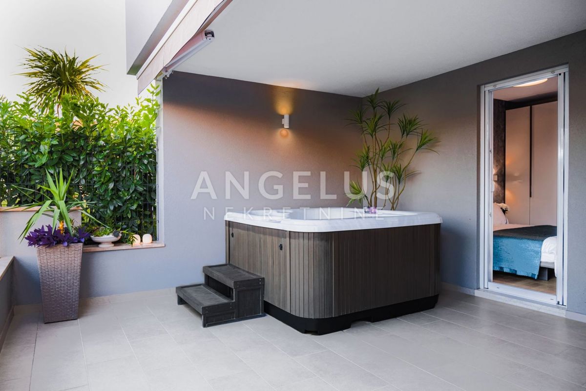 Split - luksuzno stanovanje s pogledom na morje, PRODAJA