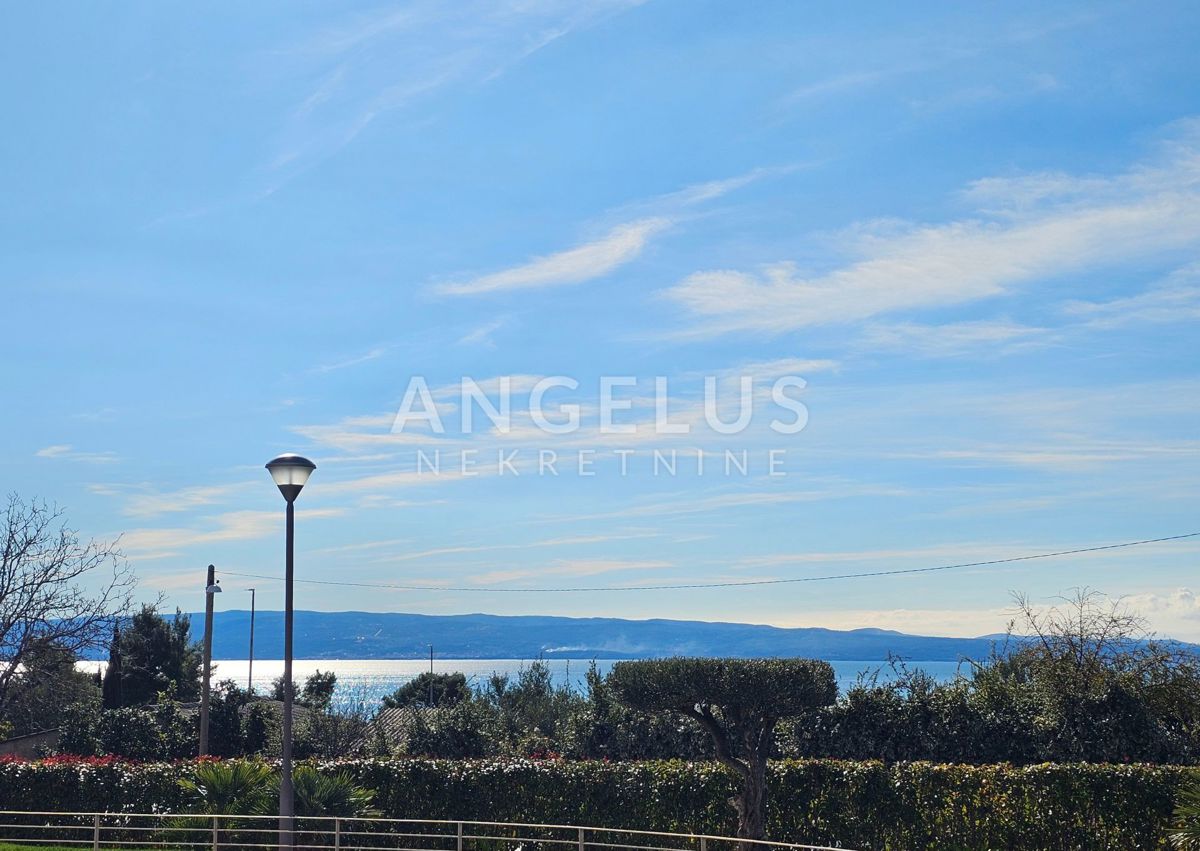 Split - luksuzno stanovanje s pogledom na morje, PRODAJA
